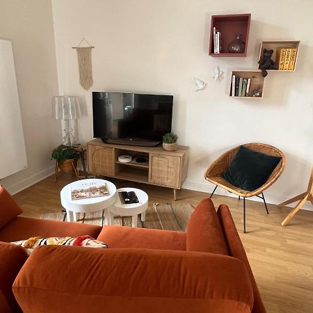 Appartement Calme Avec Balcons & Vue Sur Thermes Виши Екстериор снимка