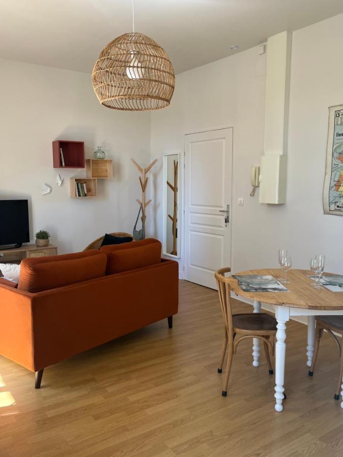 Appartement Calme Avec Balcons & Vue Sur Thermes Виши Екстериор снимка